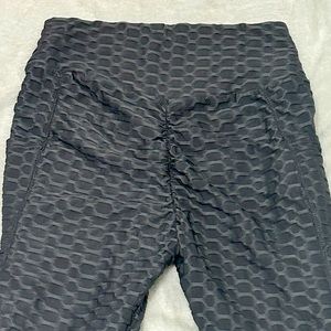 Booty lifting anti cellulite leggings, dark grey . Honeycomb design